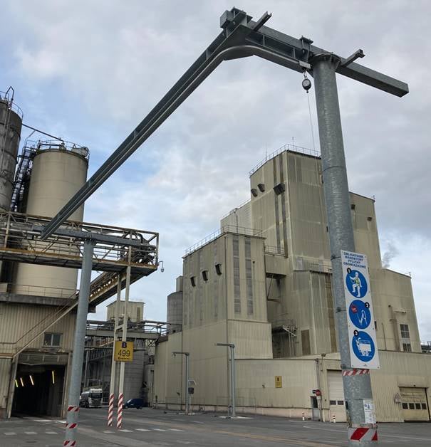 Installation d'un système de davit sur site industriel par SBL Security